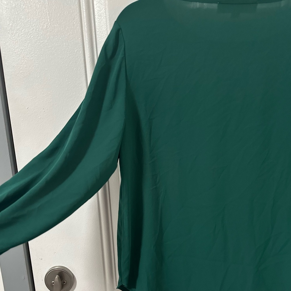 LOFT Women's Emerald Ruffle Blouse, Size Medium Petite - Picture 6 of 11